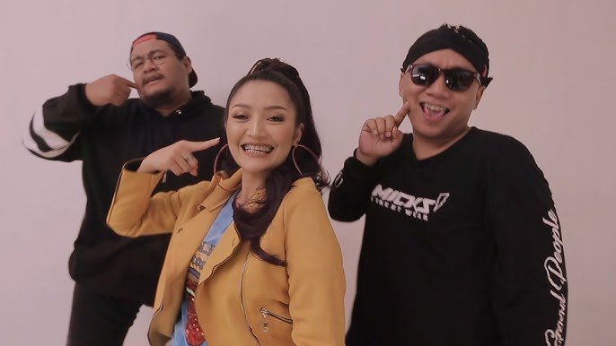 Apa Makna Lagu dari “Lagi Syantik – Siti Badriah”?